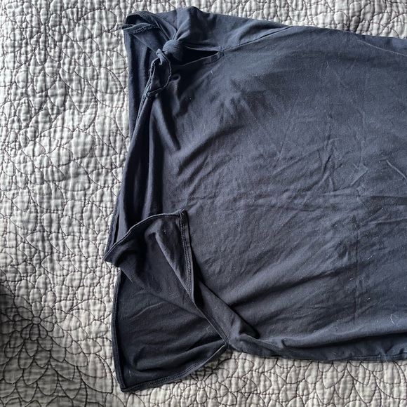 Fabletics muscle tank - Picture 4 of 5